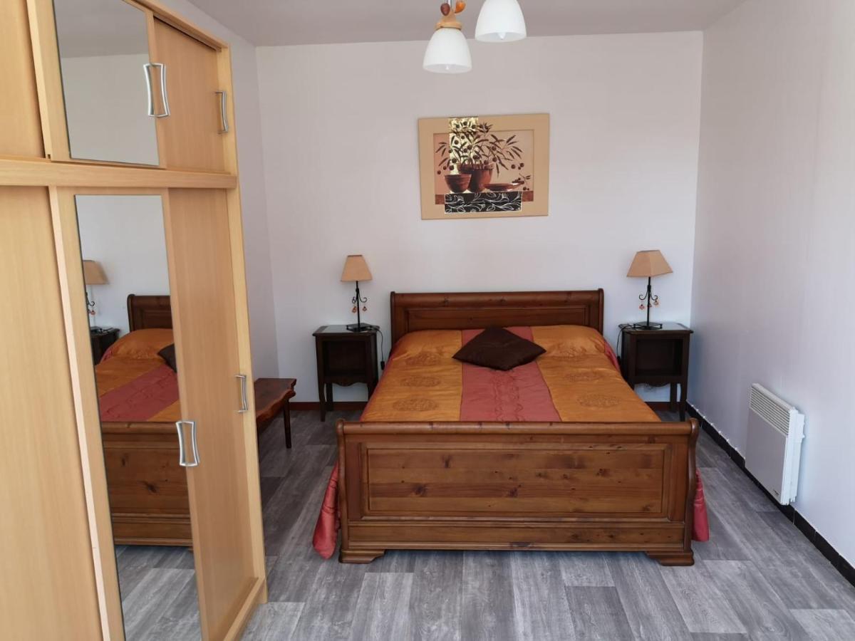 Gites Chez Belliveau Meursac ภายนอก รูปภาพ