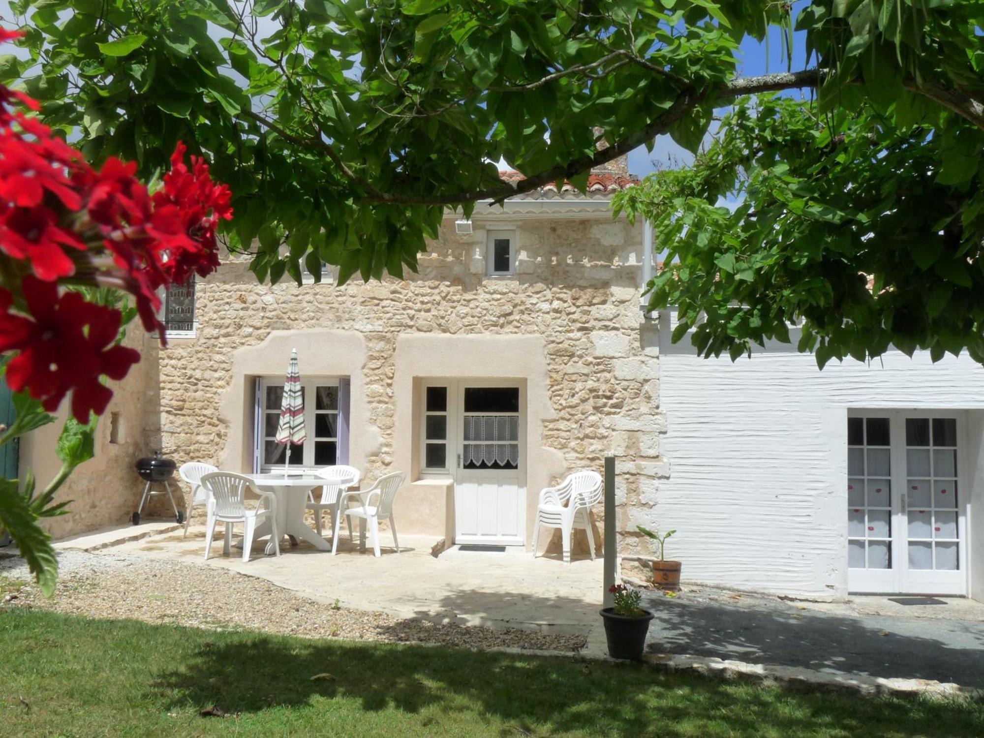 Gites Chez Belliveau Meursac ภายนอก รูปภาพ